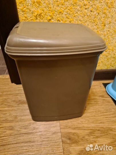 Мусорное ведро