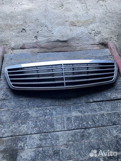 Продам решотку w220 mercedes