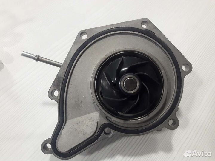 Насос водяной CHV помпа 06e090a audi A6, A7