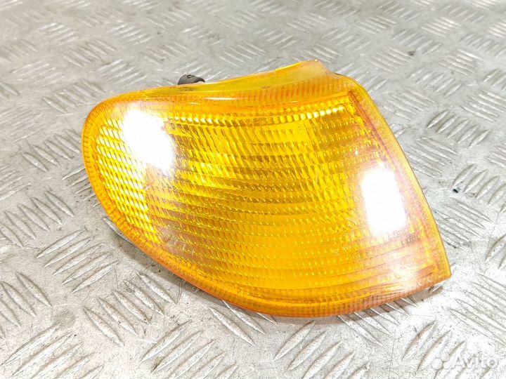 Поворотник правый Vaz 2115