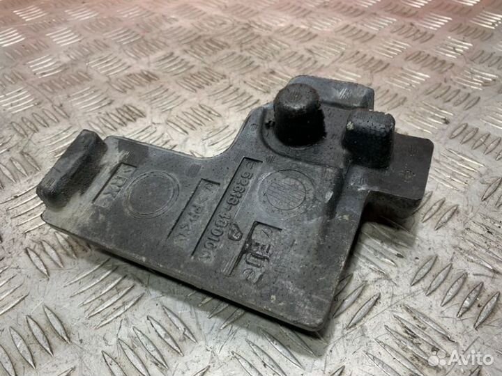 Абсорбер бампера передний правый Lexus Rx350