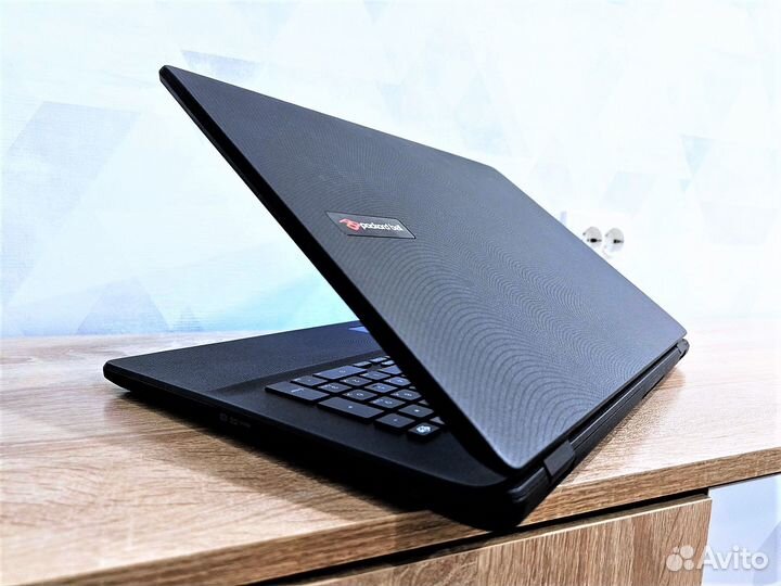 Acer PB с большим экраном для игр и мультимедиа