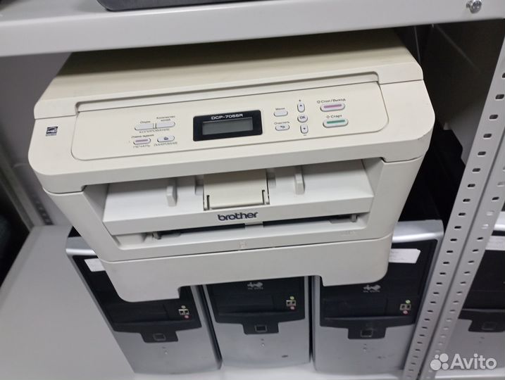 Лазерное мфу Brother DCP-7055 без чипа