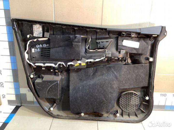 Обшивка двери передняя правая Suzuki Sx4 M16A 2014