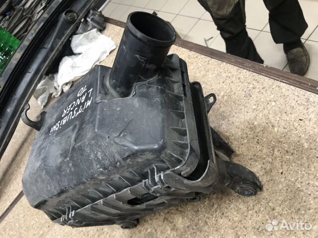 Корпус воздушного фильтра Мицубиси Ланцер 10