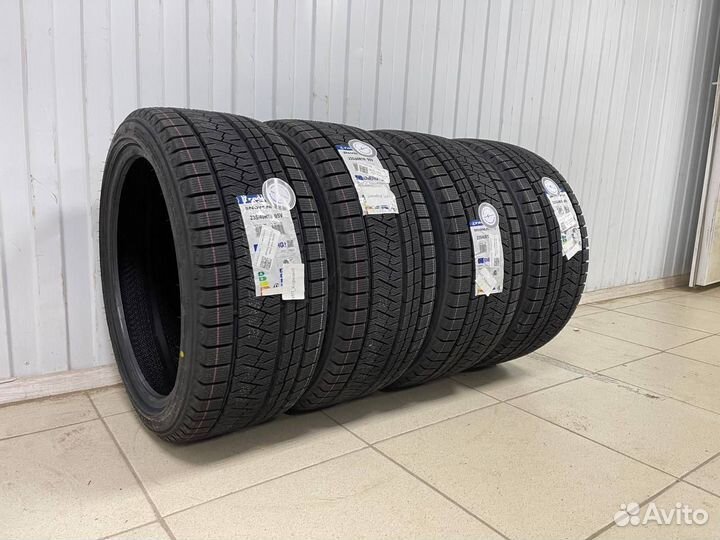 Triangle PL02 255/40 R19 100V