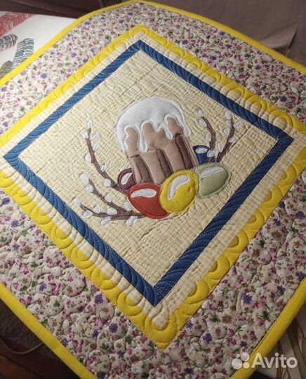 Пледы и покрывало