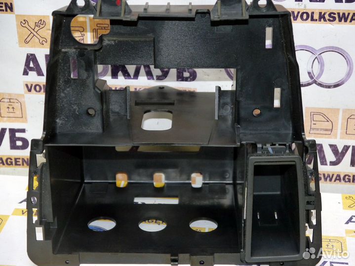 Крепление магнитолы Вольво XC70 S60