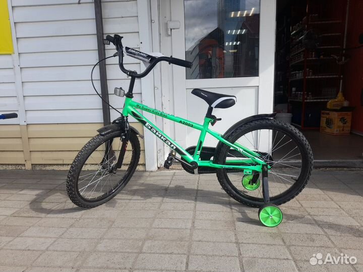 Детский трехколесный велосипед