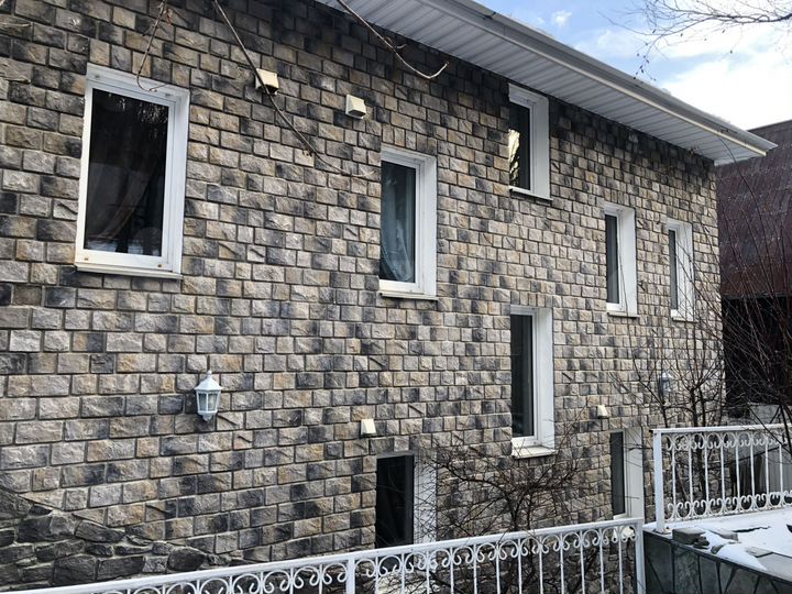 Дом 302,3 м² на участке 6 сот.