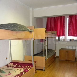 Комната 18 м² в 3-к., 1/5 эт.