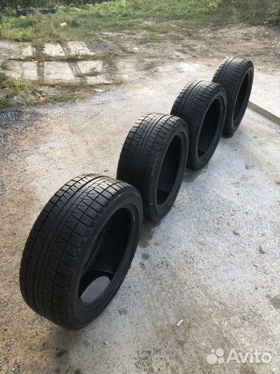 Bridgestone Blizzak Ice 225/50 R17