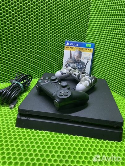 Sony PS4 slim (35405)