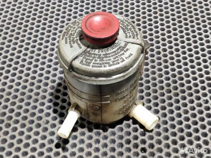 Бачок гидроусилителя гур