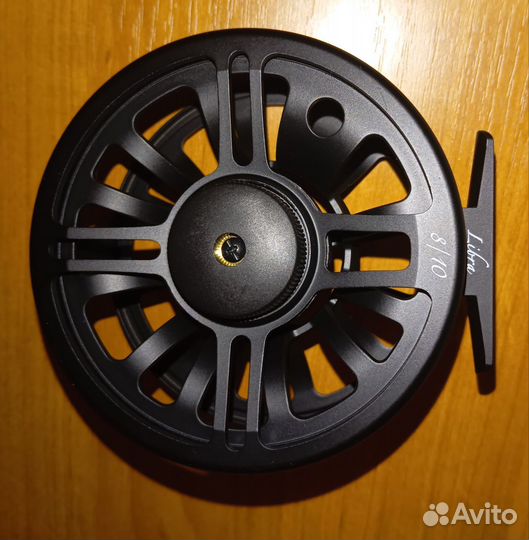 Нахлыстовая катушка