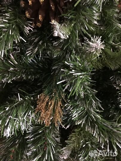 Елка искусственная с шишками