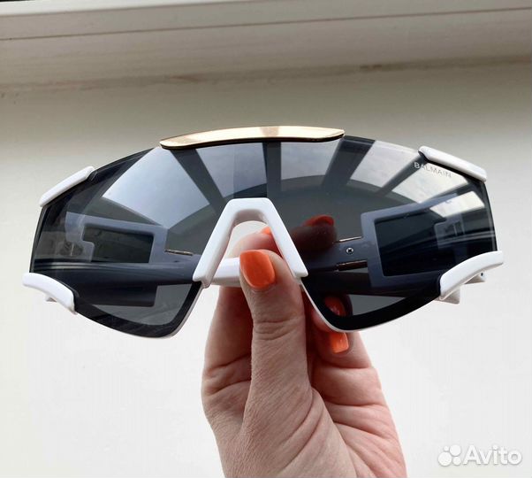 Очки Balmain спортивные солнцезащитные белые