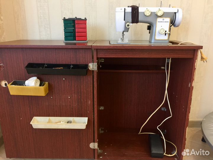 Швейная машинка электрическая