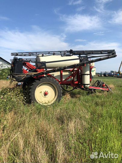 Опрыскиватель VERSATILE PS 850, 2013