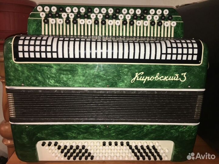 Баян Кировский 3