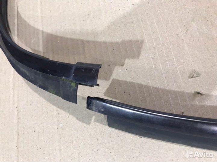 Молдинг стекла задний Mercedes-Benz E55 Amg W210