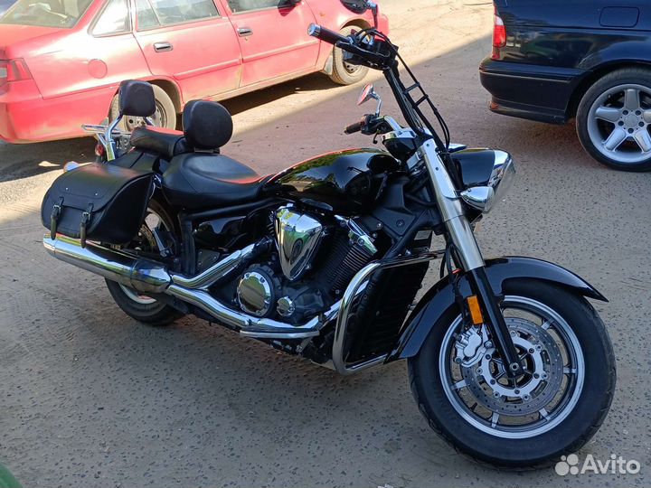 Yamaha XVS1300 midnight star