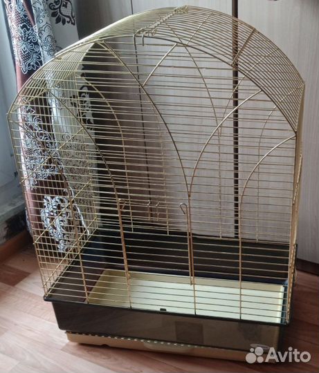 Большая клетка для птиц