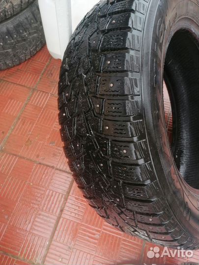 Maxxis ArcticTrekker NP3 215/65 R16 102T