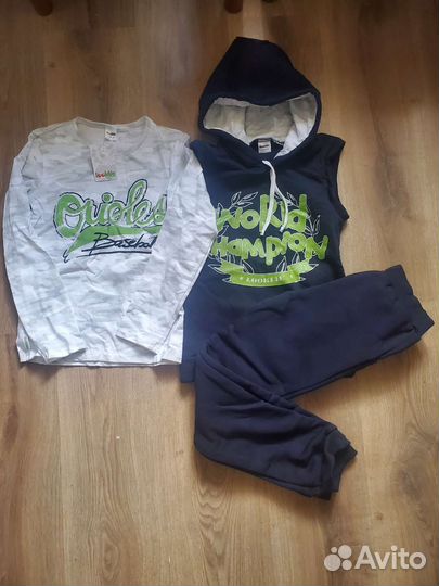 Новый костюм (жилетка, лонг и брюки) 122-128 разм