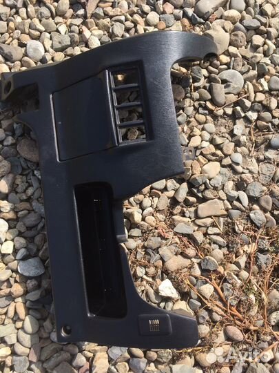 Toyota rav4 2004 панель нижняя водителя