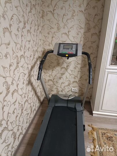 Беговая дорожка housefit