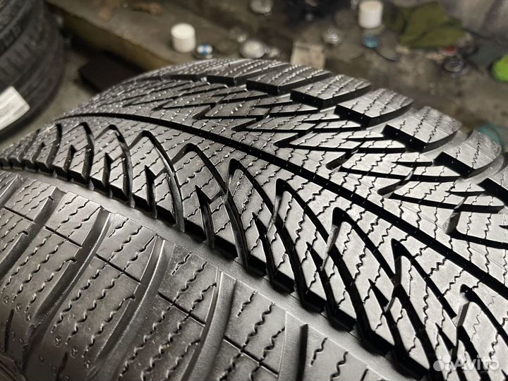 Goodyear UltraGrip 8 Performance 285/45 R20 112V