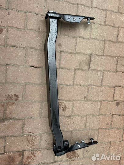 Усилитель заднего бампера Jeep Compass