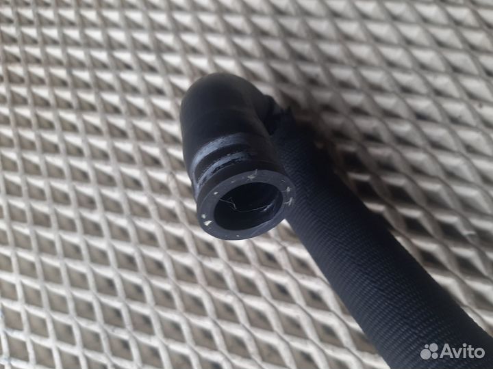 BMW E60 E63 Патрубок системы охлаждения