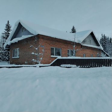 Дом 180 м² на участке 7 сот.