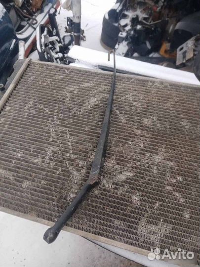 Поводок дворников левый Audi A6 C5 1997