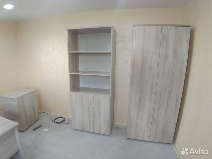 Офисная мебель в наличии Бесплатная доставкандс