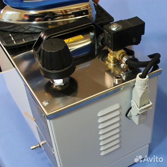 Парогенератор Comel pratica с утюгом