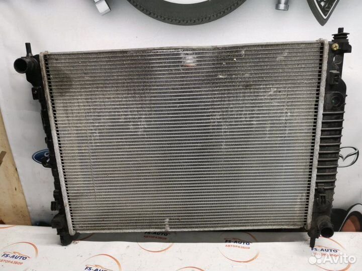 Радиатор охлаждения Chevrolet Captiva 2.2 дизель