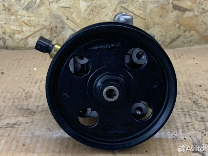 Насос гидроусилителя Ford Focus/Focus RS/Focus ST