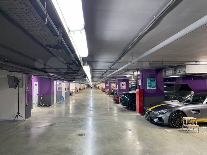 Помещение под автосалон,4000 м²