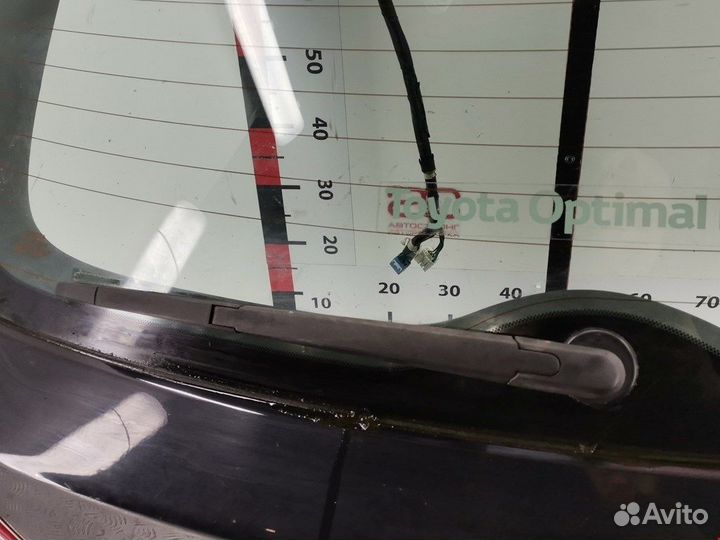 Крышка для Toyota Avensis 3 (T270)