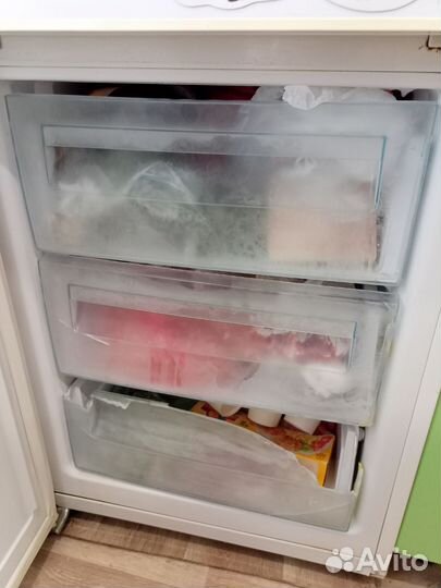 Ящик холодильника samsung
