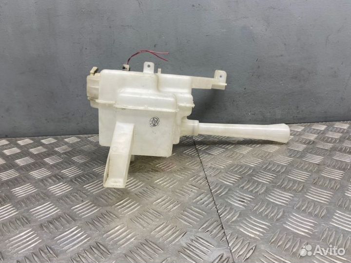 Бачок омывателя Nissan Teana J31