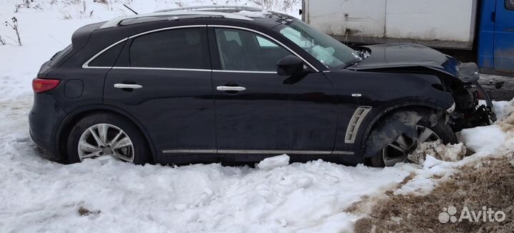 Разбор infiniti Fx30d s51 v9x