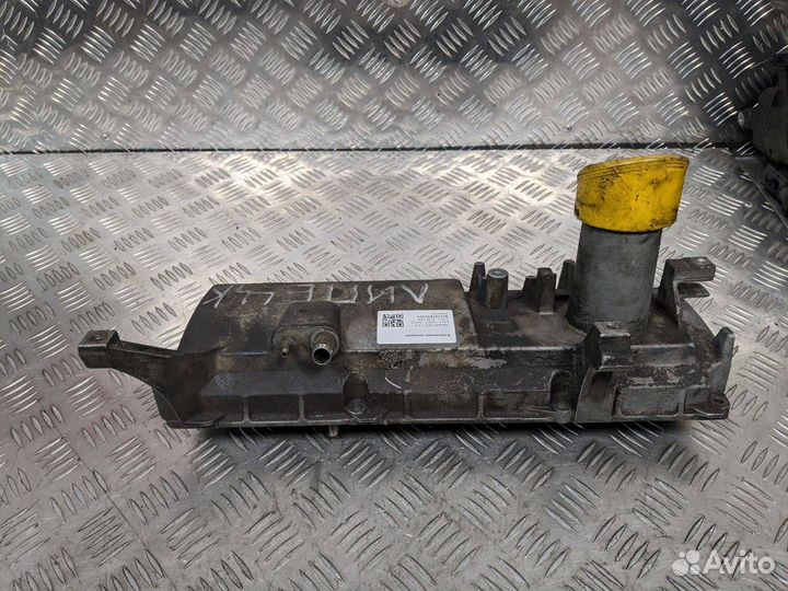 Клапанная крышка Renault Clio 2 2-й рест. K7M744