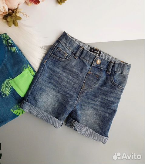 Джинсовые шорты