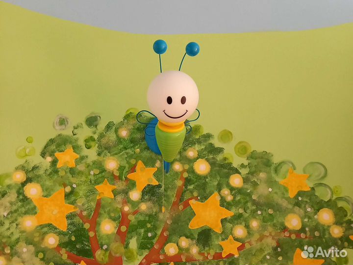 Люстра и светильник (бра) для детской