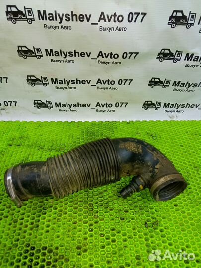 Патрубок воздушного фильтра Peugeot 307