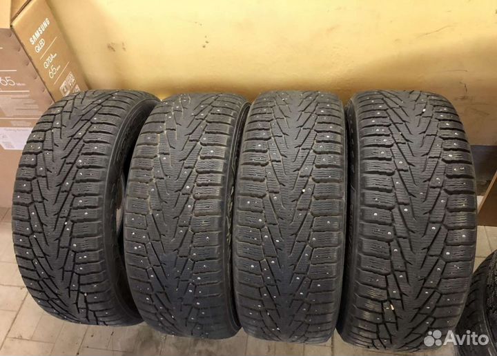 Nokian Tyres Hakkapeliitta 7 SUV 285/60 R18 116T